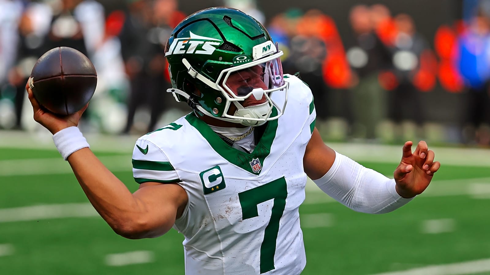 Why it’s critical for the Jets’ future that Justin Fields alters play style