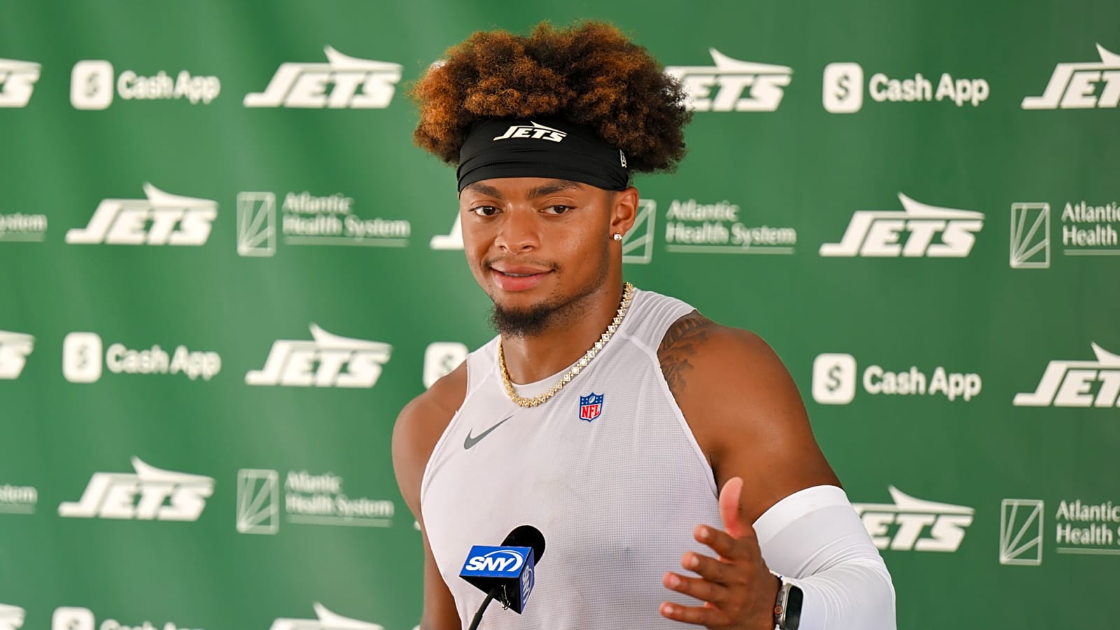 Initial Diagnosis For Jets QB Justin Fields Is Dislocated Toe