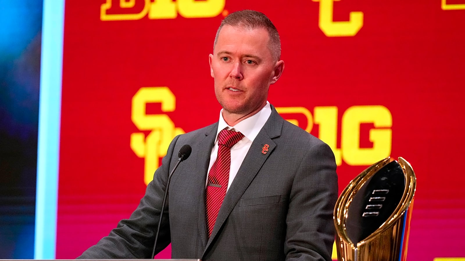 Insider Unveils Glaring USC Weakness Ahead of 2025 Fall Camp