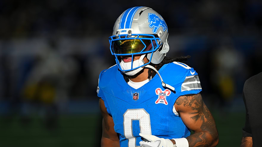 Detroit Lions Running Back Jahmyr Gibbs Passes An NFL Legend