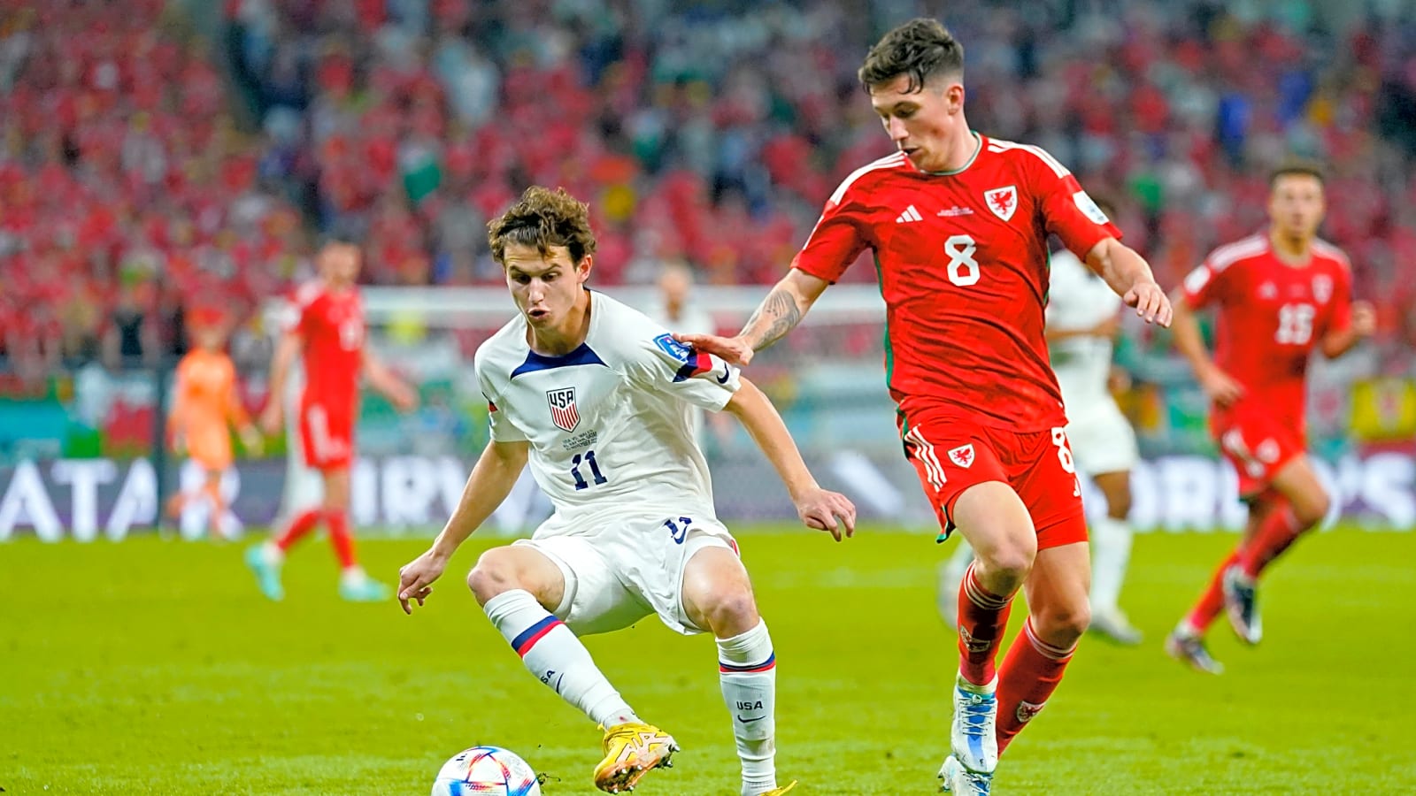 Tottenham eye cut-price deal as Liverpool & Man United circle for prolific 18-G/A attacker