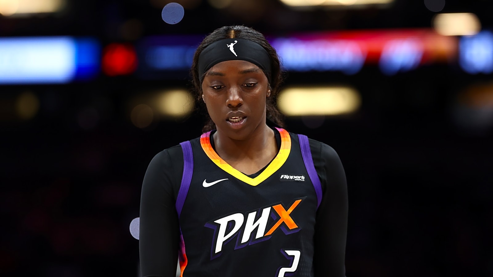 Kahleah Copper honors Candace Parker at Chicago Sky jersey retirement ceremony