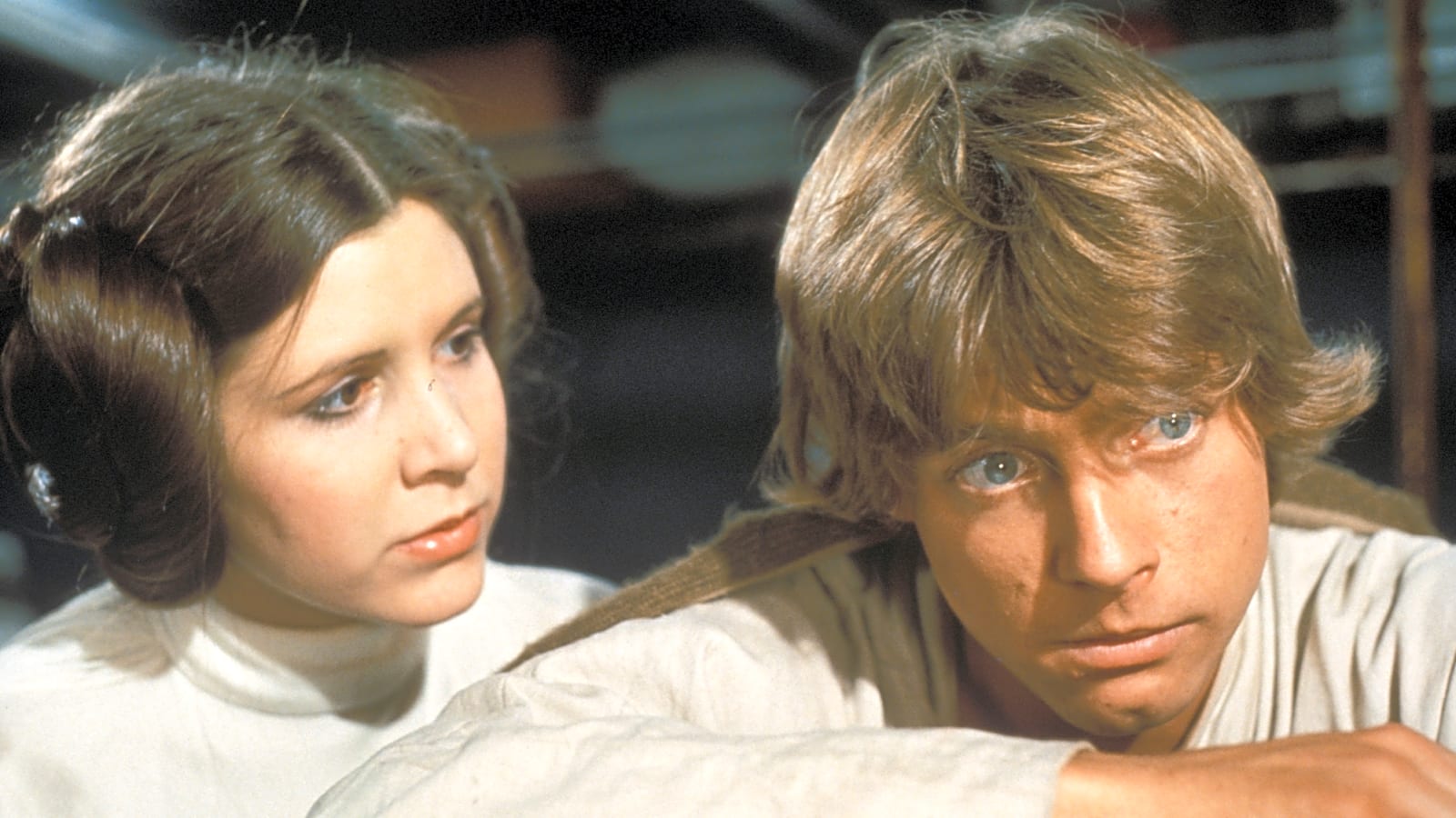 Mark Hamill reveals that Carrie Fisher told him to "get over yourself" and "embrace" his &#39;Star Wars&#39; role