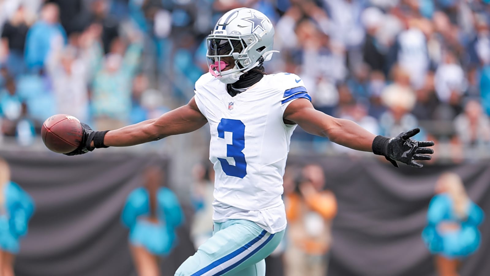 'Your Money Is Gonna Come': CeeDee Lamb Has Advice for George Pickens About Dealing With Jerry Jones