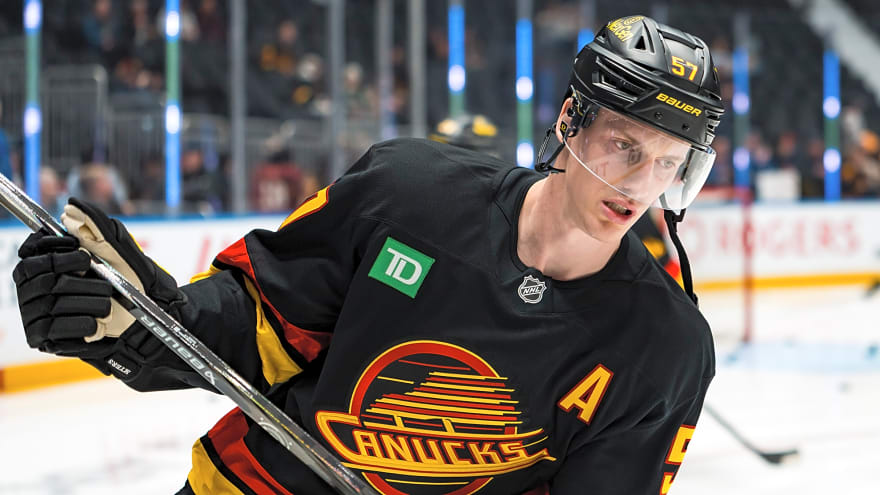 Canucks GM Patrik Allvin talks Myers trade, Pettersson’s struggles, and more