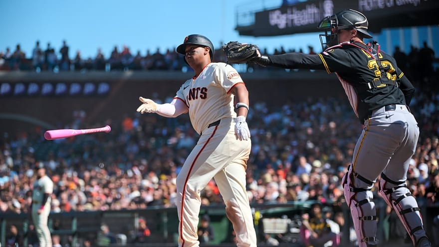 Giants may already be willing to trade Rafael Devers