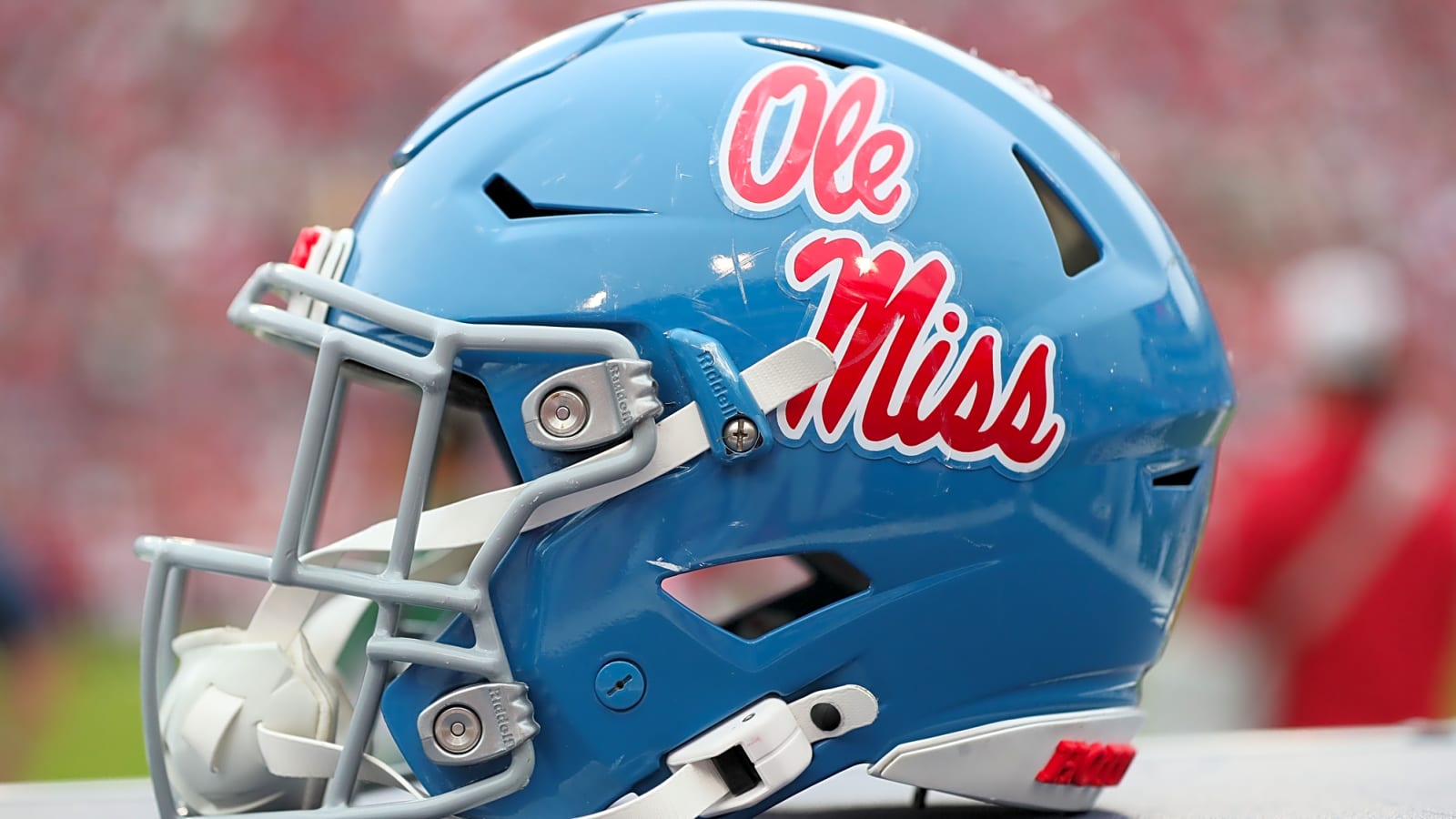 Ole Miss football player killed in shooting at 18