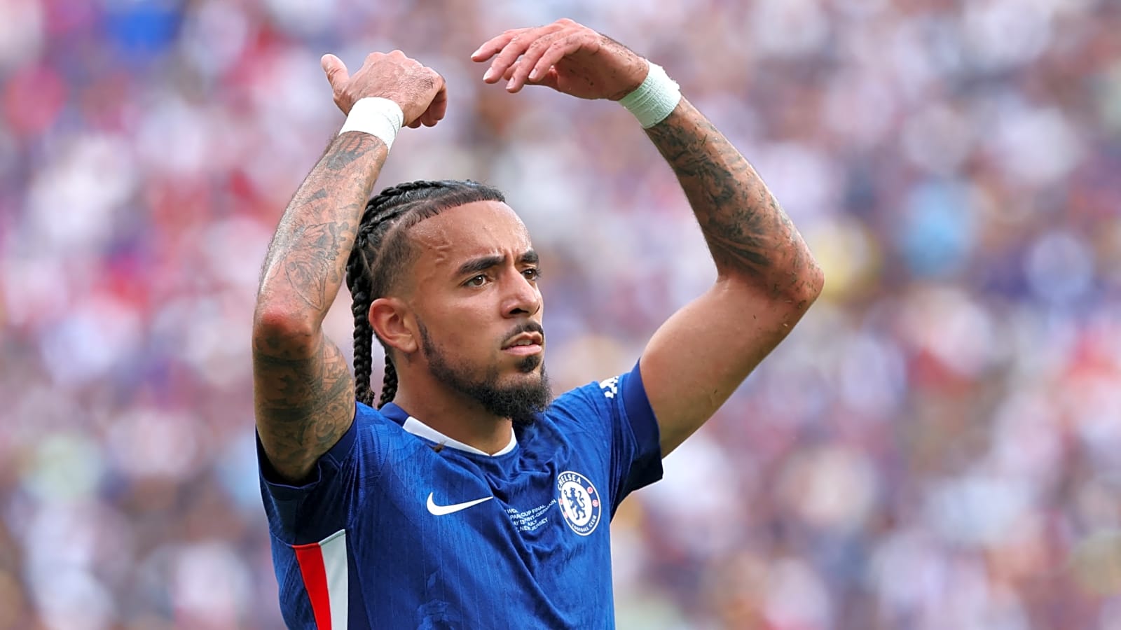 What Chelsea right back said about being the 'best left winger in the world'