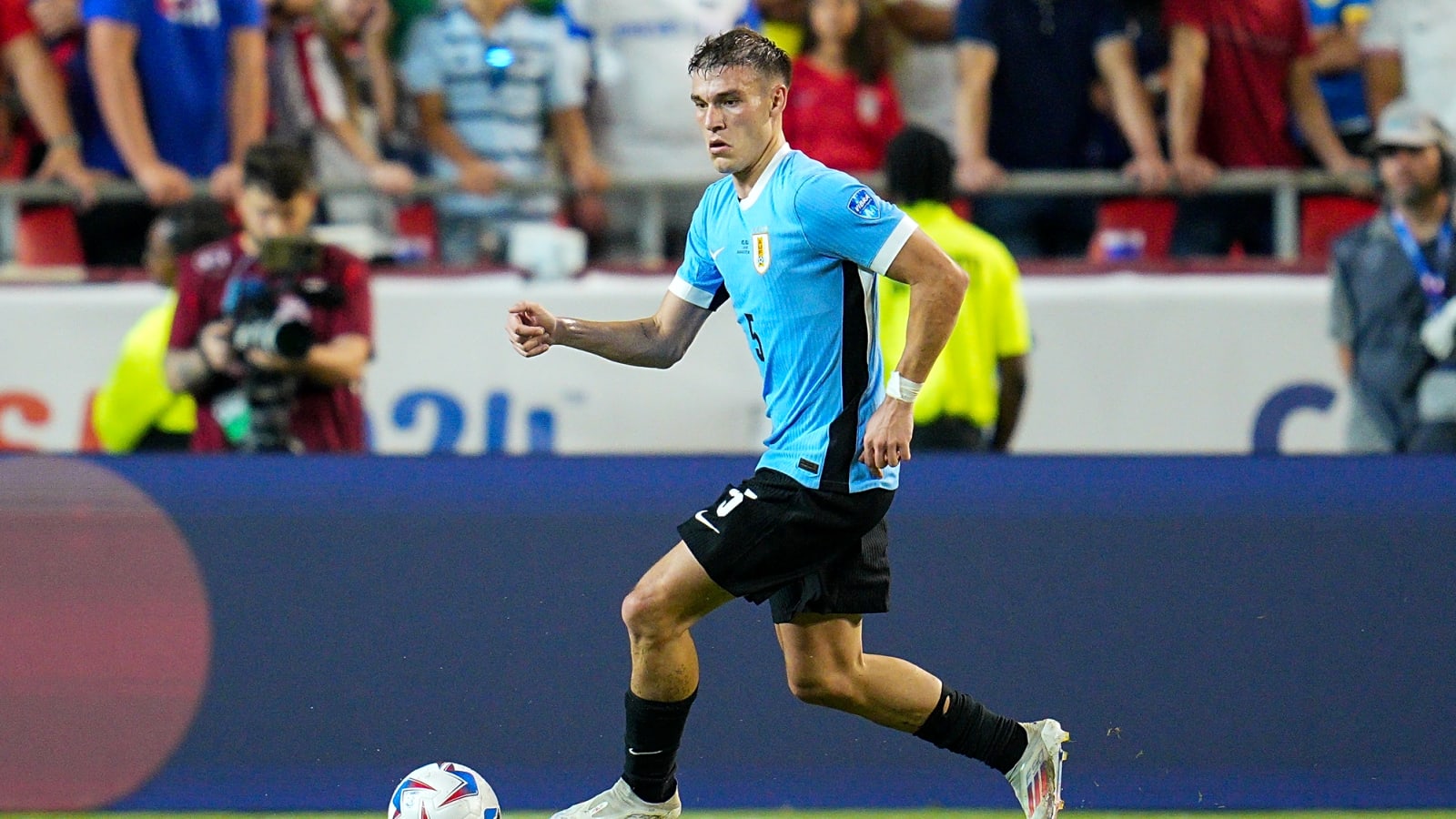 European duo join Galatasaray in targeting Manuel Ugarte