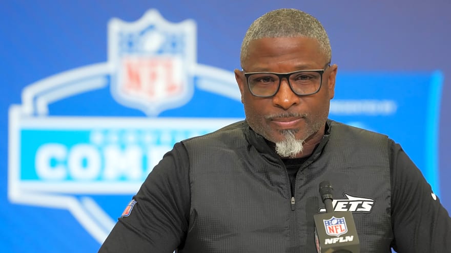 Full Rundown of Gang Green’s Busy First day of Free Agency