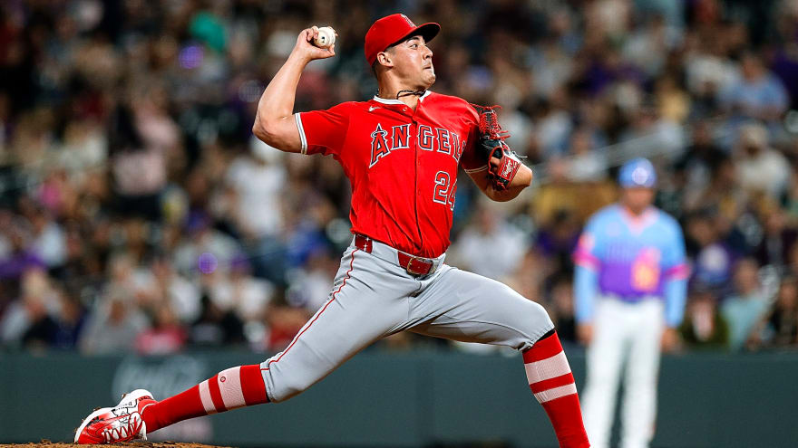 Robert Stephenson Undergoes Season-Ending Elbow Surgery