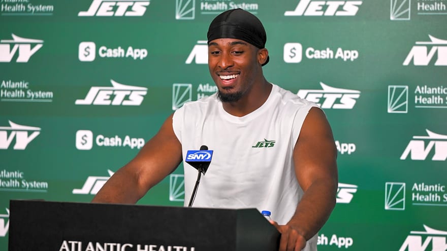 Jets Unlikely To Extend Breece Hall, Jermaine Johnson In 2025; Latest On Alijah Vera-Tucker