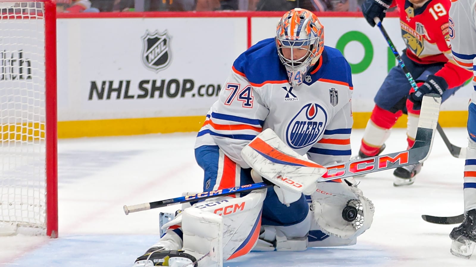 Stuart Skinner Shares Behind The Scenes Look At Emotional Moment With Sergei Bobrovsky After Devastating Loss