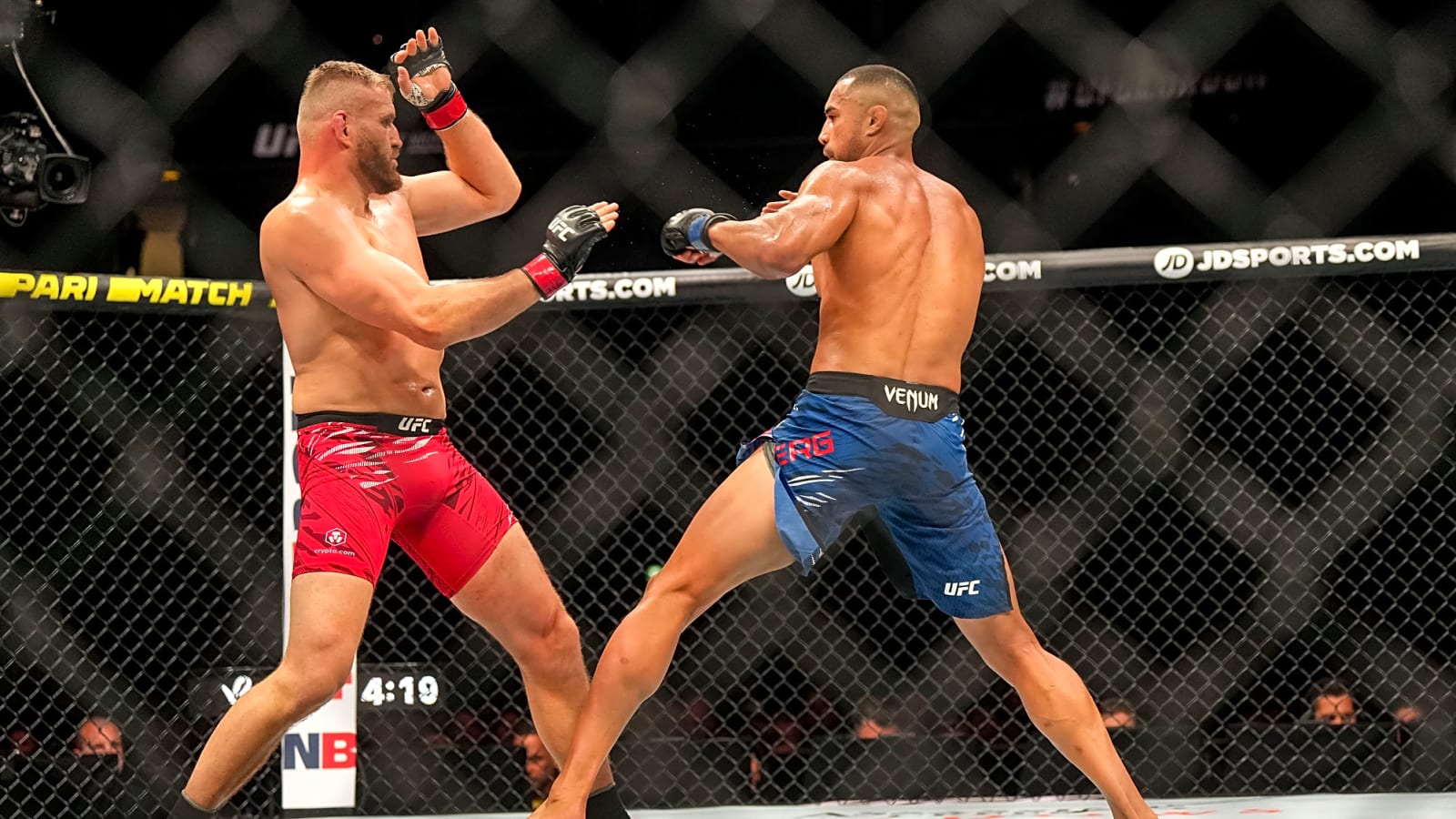 Carlos Ulberg Confirms He’ll Be Magomed Ankalaev vs. Alex Pereira 2 Title Fight Backup at UFC 320