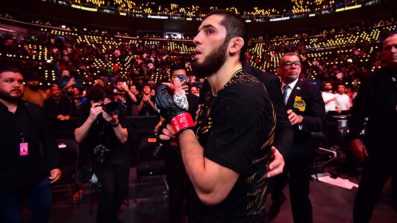 Beneil Dariush feels for Islam Makhachev’s ‘toxic lose-lose situation’ with legacy on line