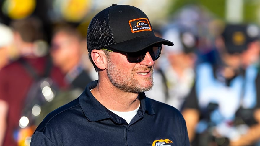 Dale Earnhardt Jr. blasts NASCAR superspeedway racing