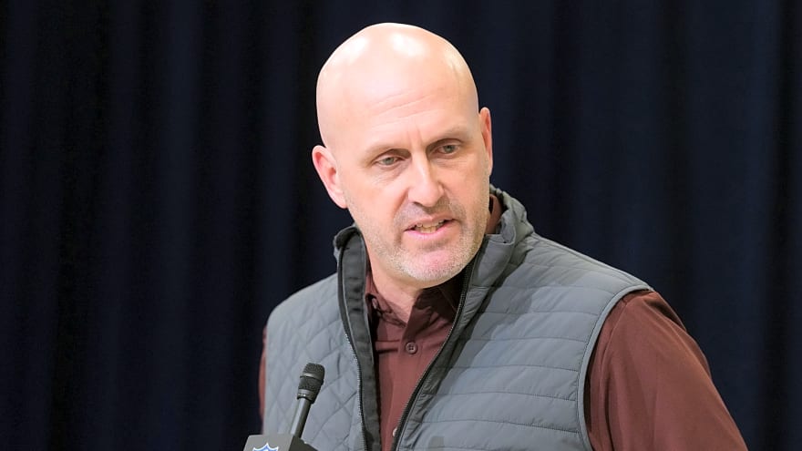 Arizona Cardinals fans voice frustrations and call out GM Monti Ossenfort during free agency