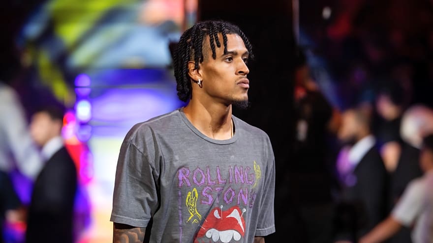 Suns two-way wing not returning to Phoenix after signing with Celtics