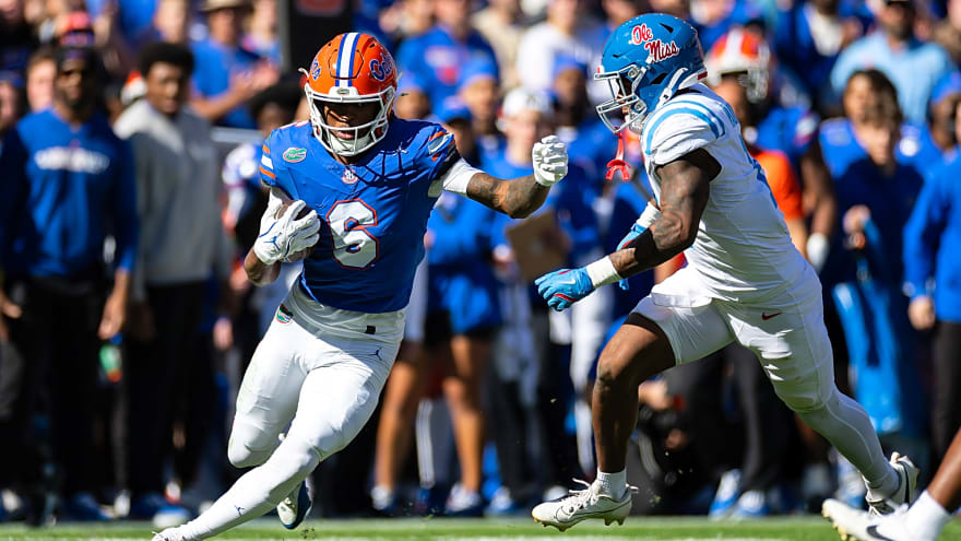 Miami Dolphins to Work Out WR Elijhah Badger