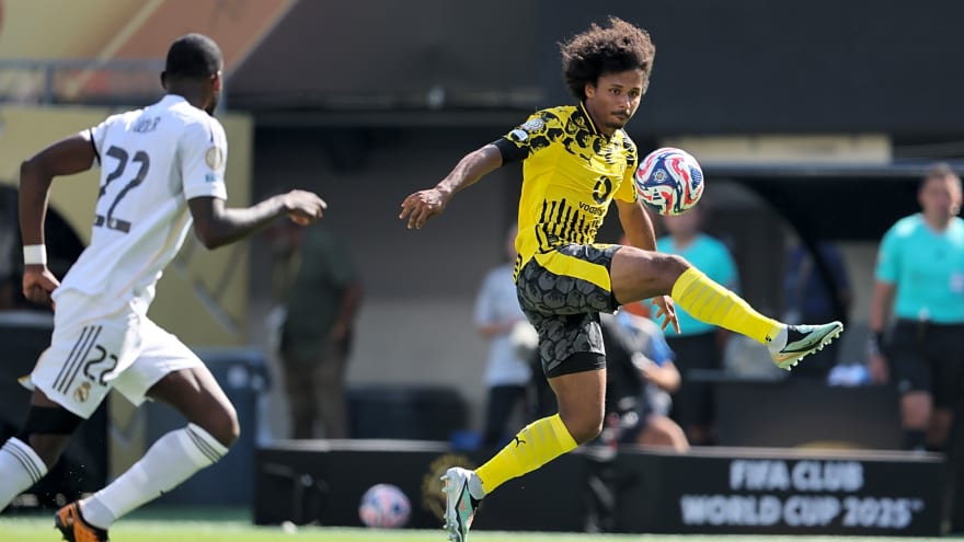 Manchester United eyeing 23-year-old Bundesliga winger; negotiations yet to begin