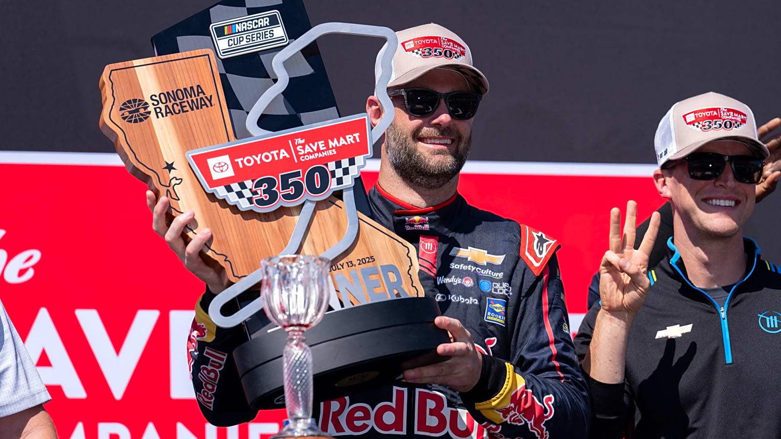 Shane van Gisbergen Could Soon Surpass Tony Stewart & Jimmie Johnson as NASCAR’s Top Rookie of the Modern Era