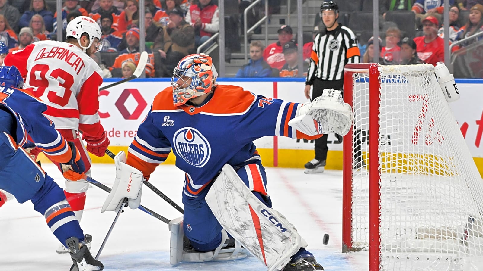 Stuart Skinner Pitched as Potential Fix for Canadiens’ Goalie Issues