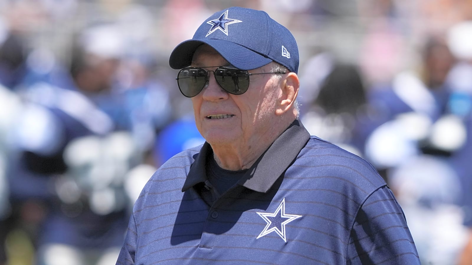 Jerry Jones again rips Cowboys defense for 2025 woes 