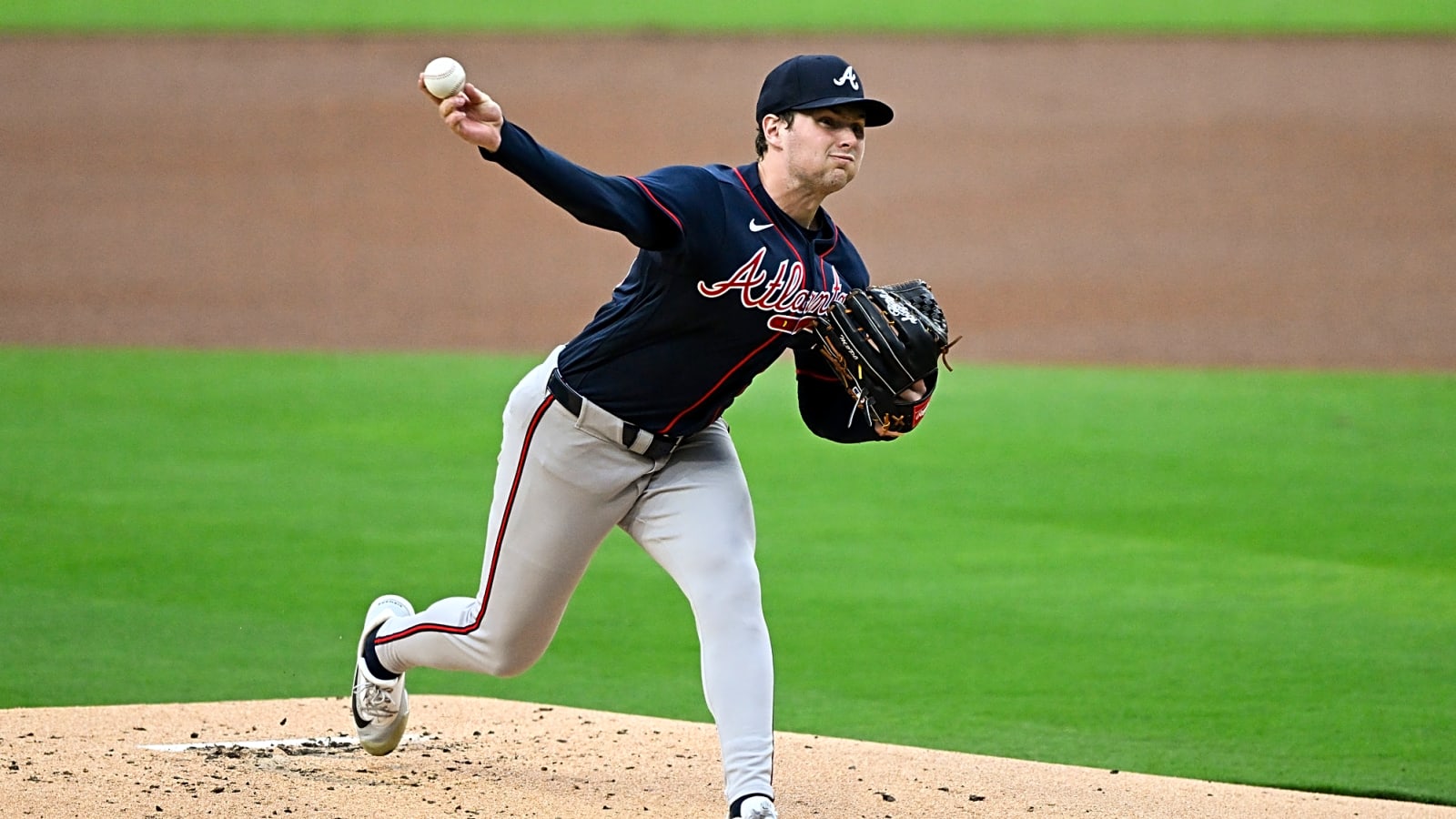 Braves make roster moves amid series with Mets
