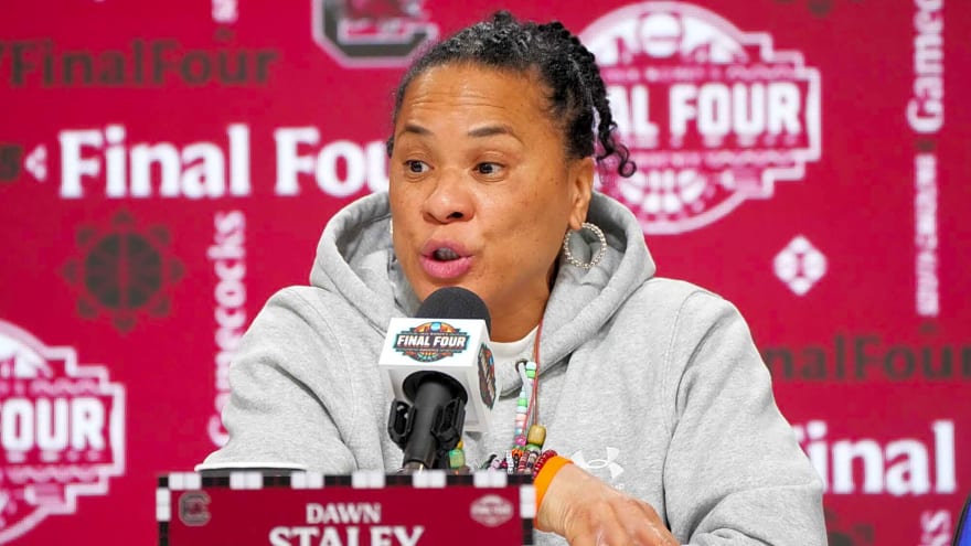 Dawn Staley says she'll address Geno Auriemma in due time