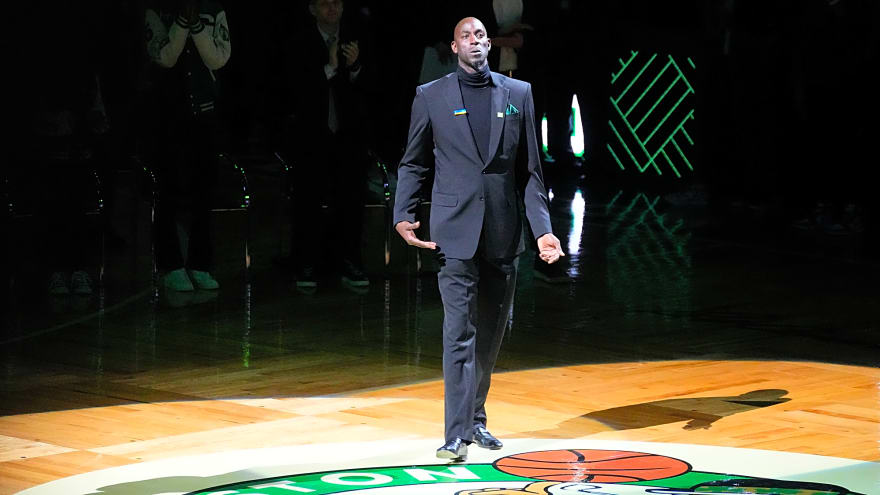 Timberwolves hire Kevin Garnett, set to retire jersey after sides patch up past