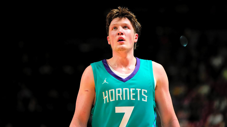 NBA legend poses bold question about Steph Curry's all-time three-point record