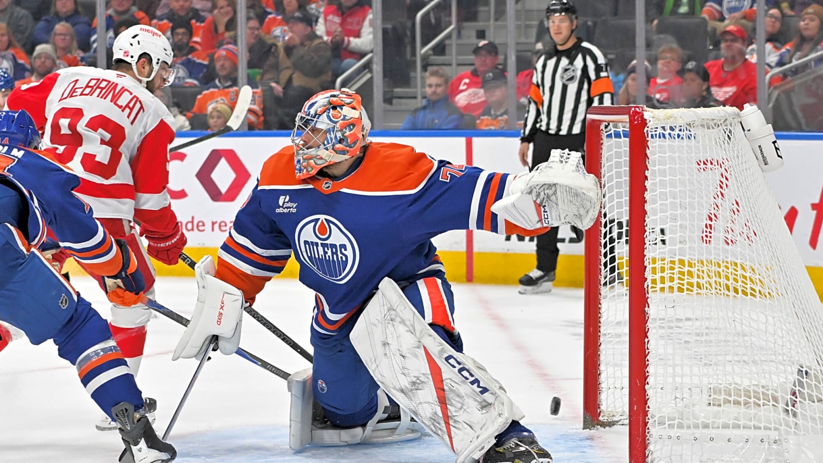 Stuart Skinner Sounds Frustrated After 'Super Weird' Oilers Rematch