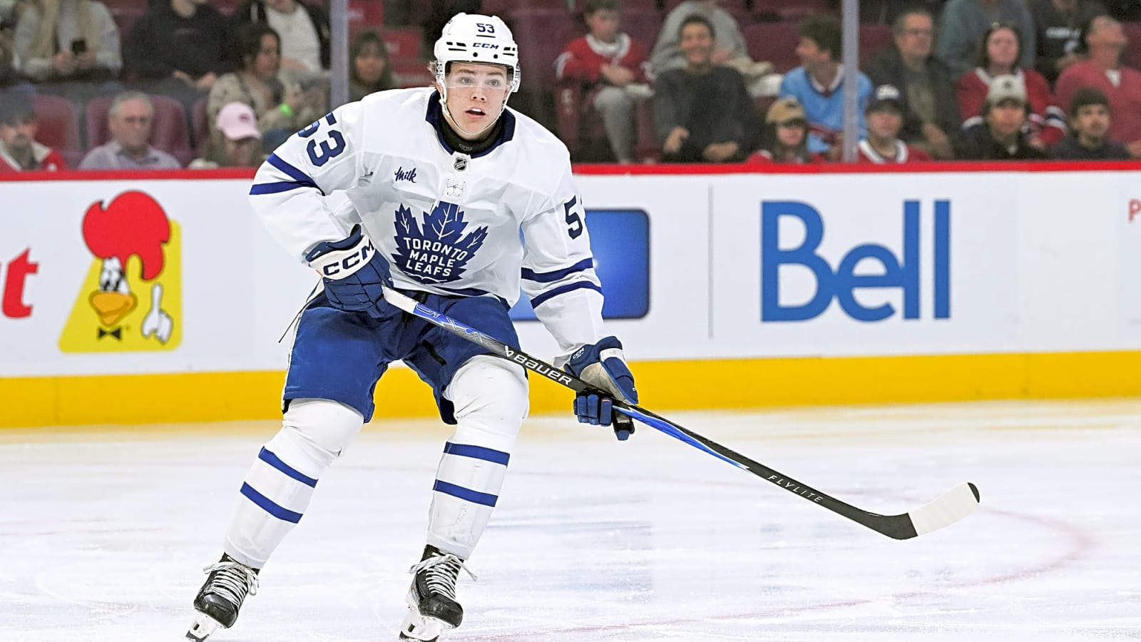 Craig Berube jokes that Easton Cowan should stick to hockey after singing in front of group in Muskoka