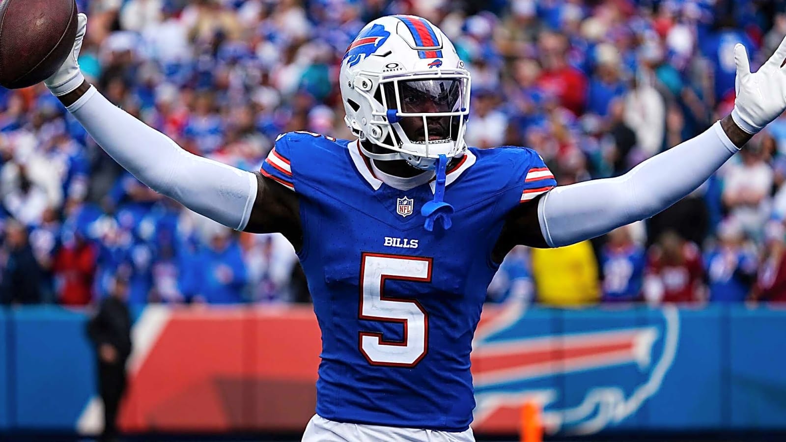 Elam Following in Dad&#39;s Footsteps with Cowboys