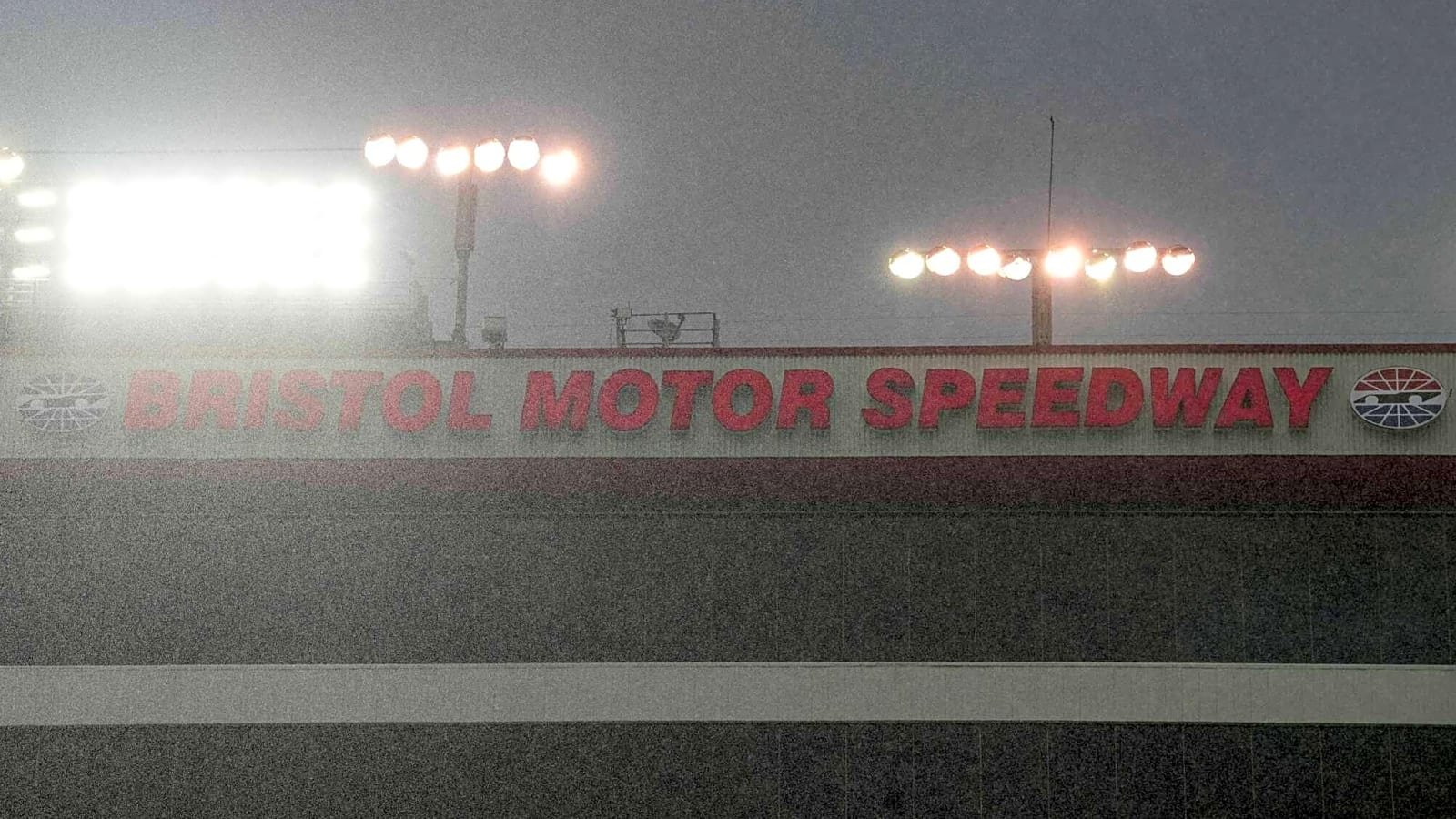 MLB Speedway Classic at Bristol gets full NASCAR experience