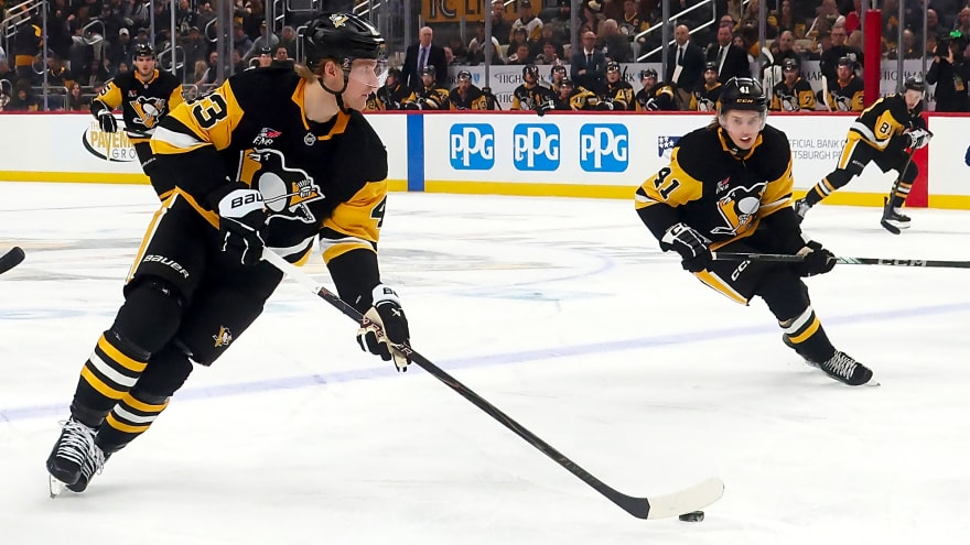 Penguins recall Danton Heinen, Sam Poulin