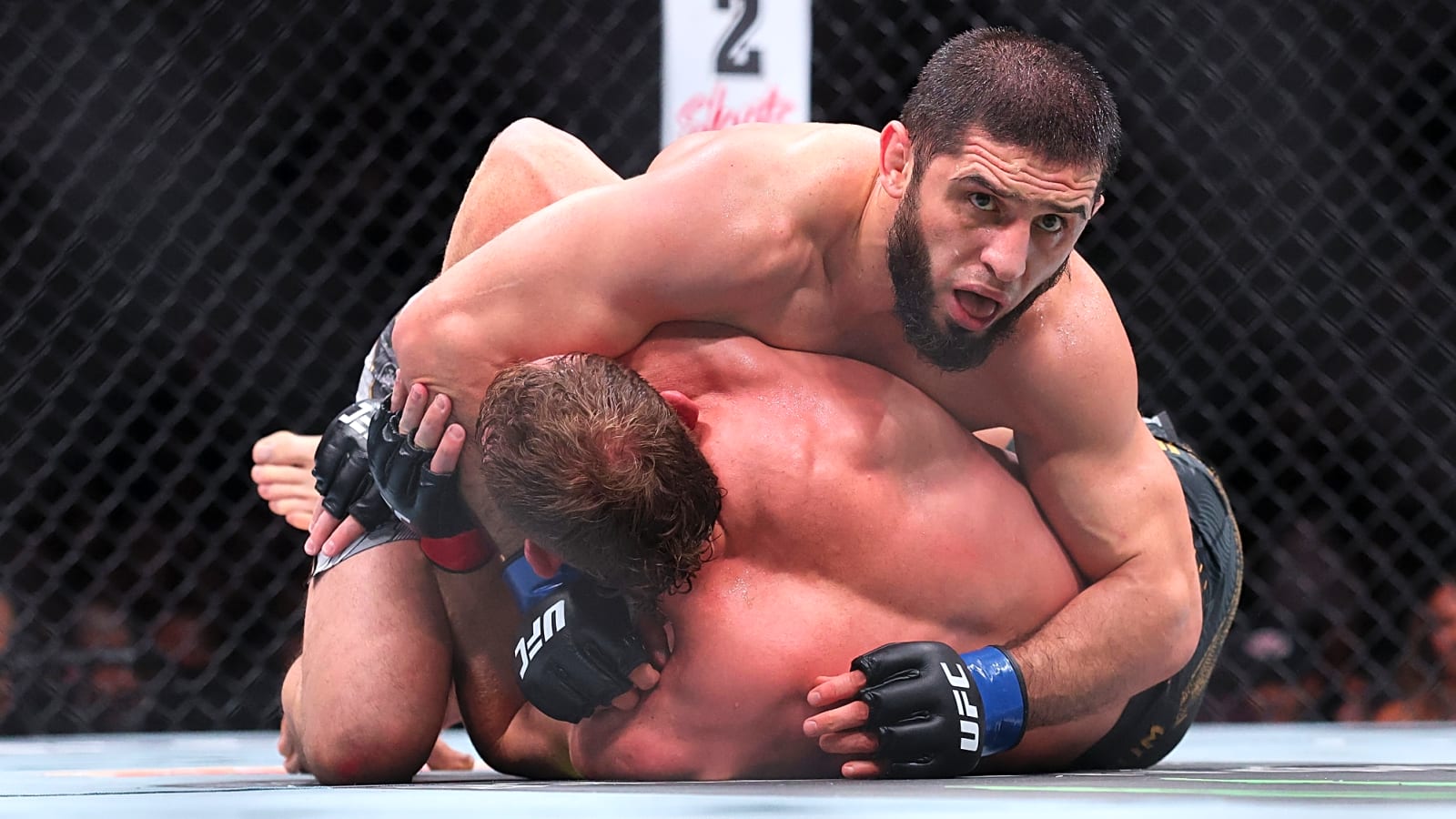 Islam Makhachev mocks Ilia Topuria quitting against Gaethje