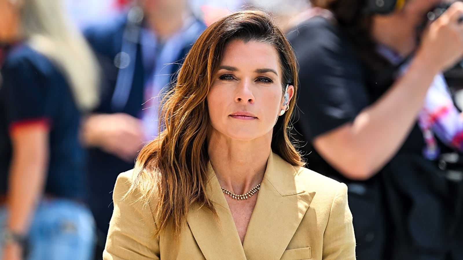 ‘RIP’: Danica Patrick Sends Heartfelt Condolences as Lewis Hamilton Mourns Personal Loss