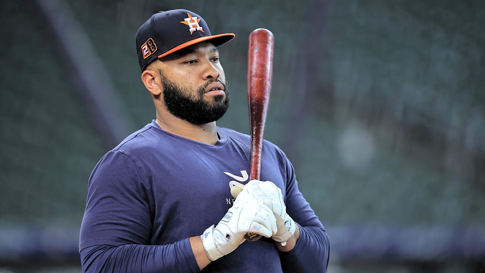 Astros reunite with veteran first baseman