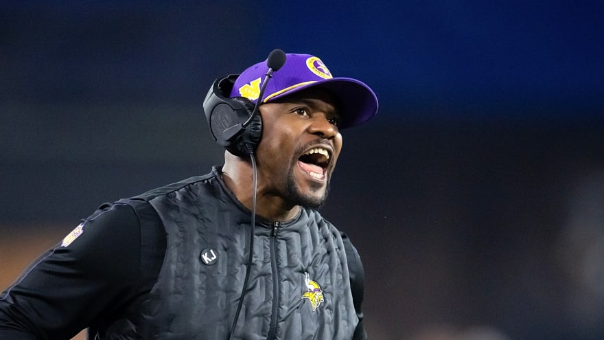 Cowboys Interested In Brian Flores For DC Position