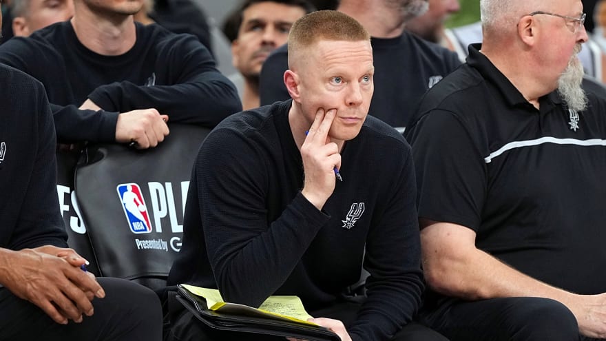 Magic Hire Sean Sweeney As Head Coach