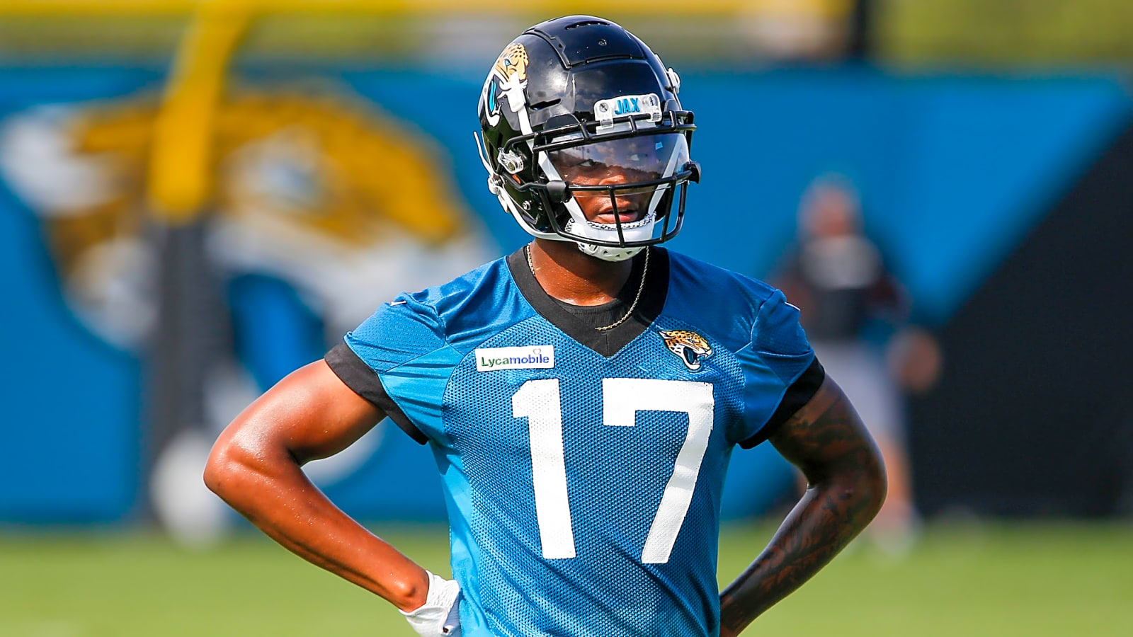 WR D.J. Chark Announces Retirement