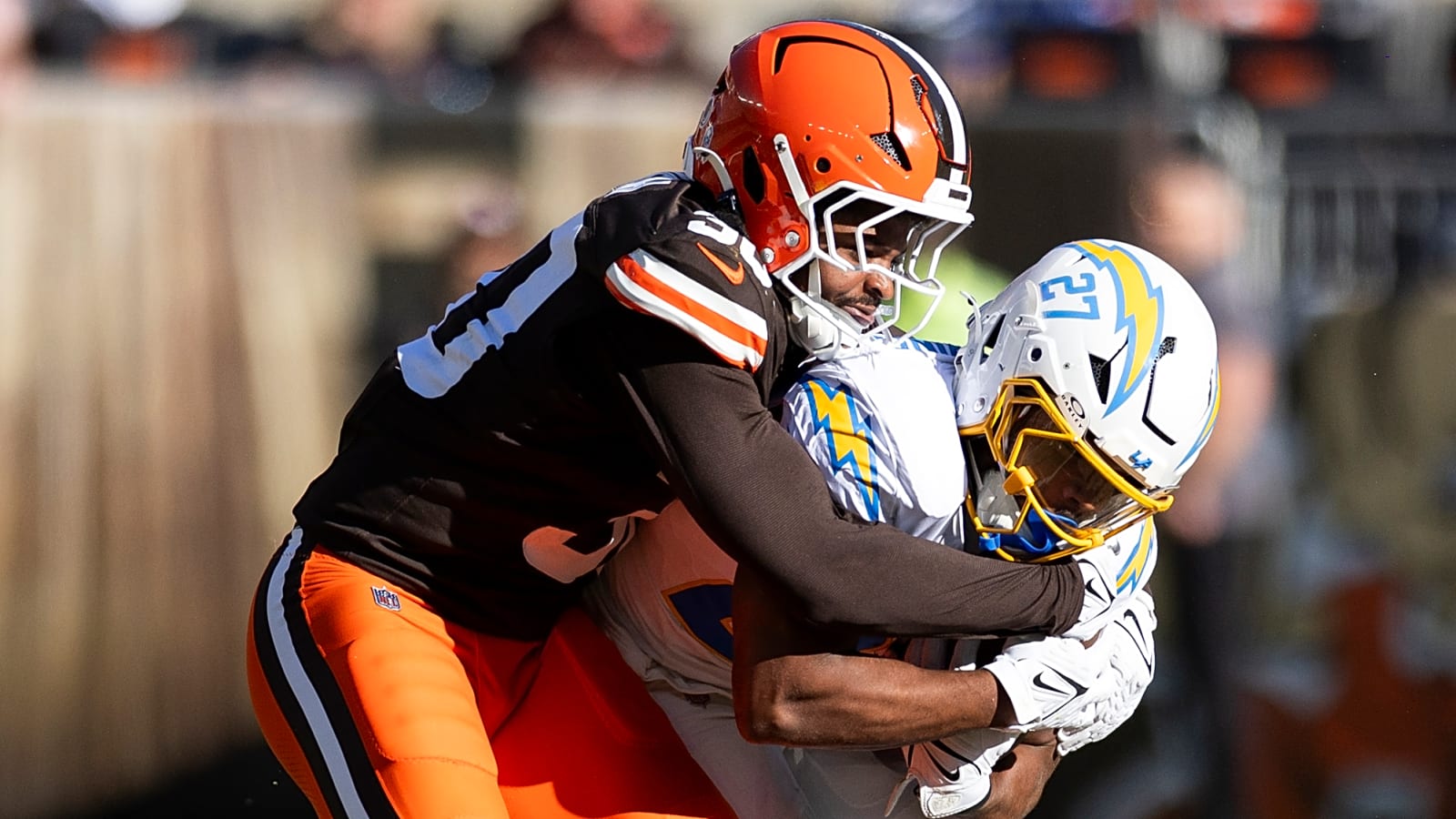 Browns LB Devin Bush charged with simple assault, harassment
