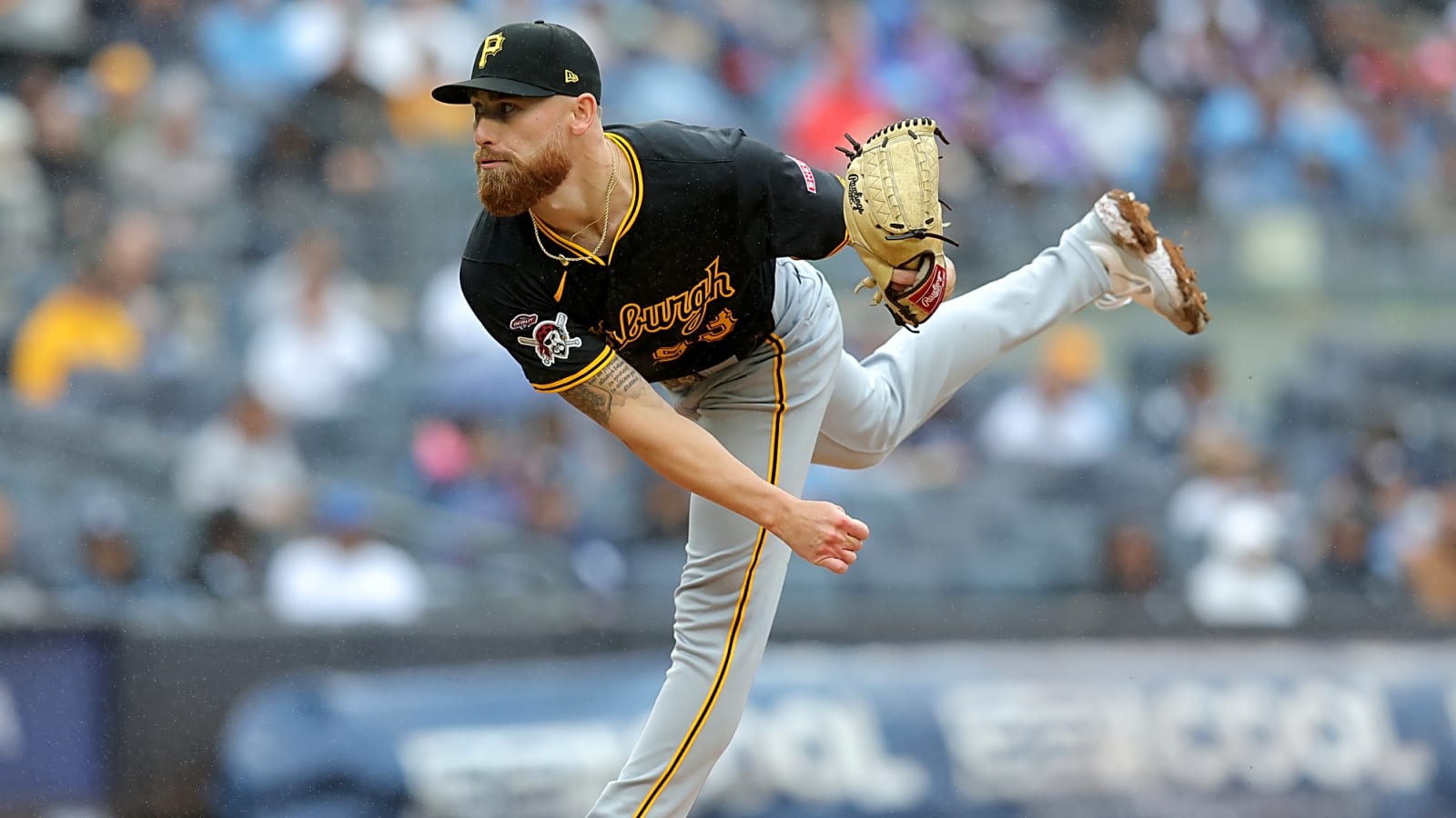 Pirates promote righty reliever