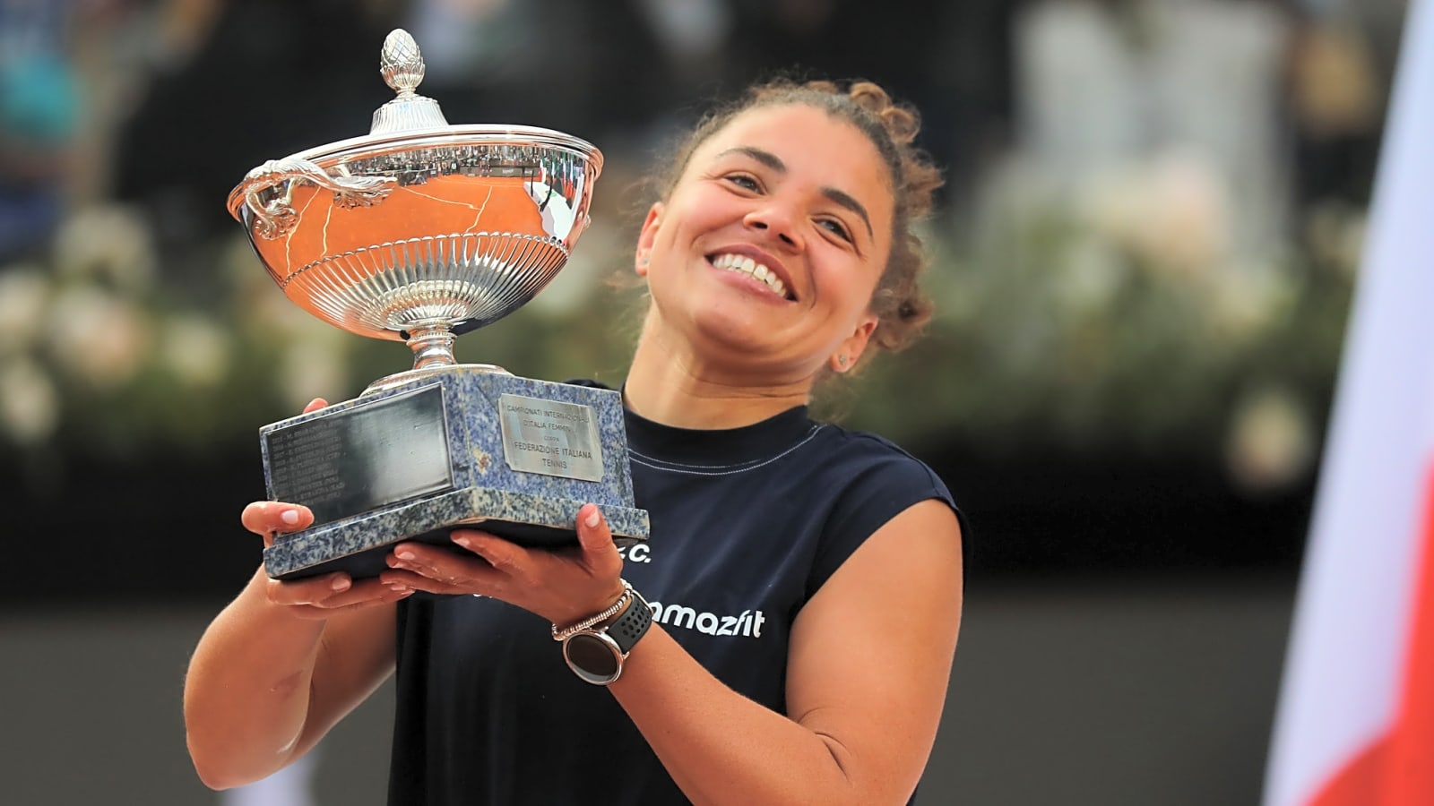 Jasmine Paolini ends 40-year wait! Wins Rome title in stunning home victory over Coco Gauff