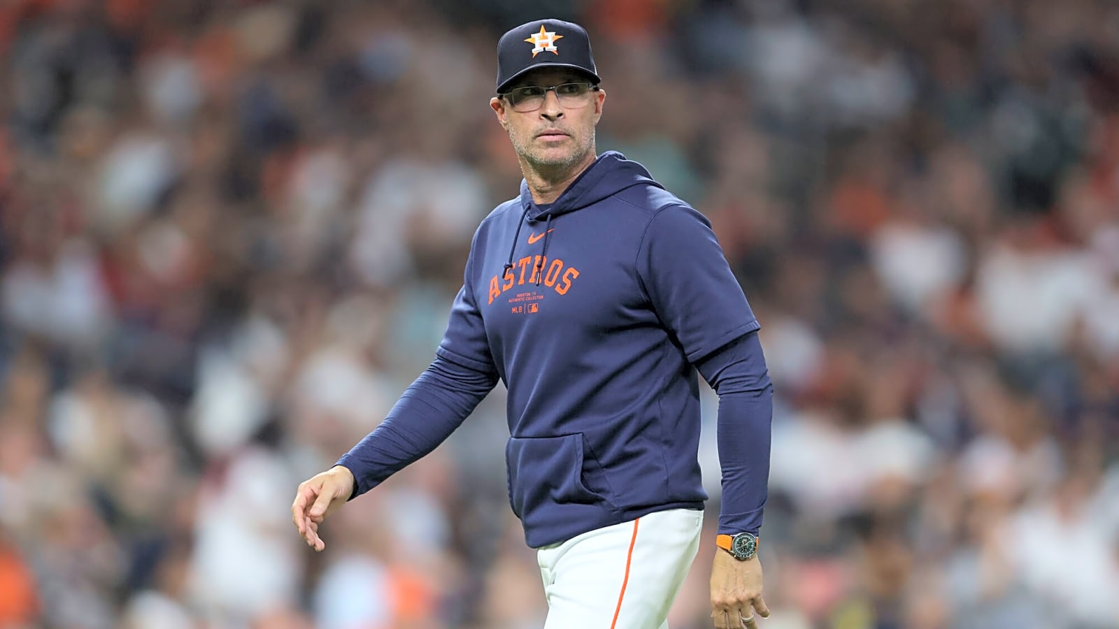 Controversial Astros Pitcher Makes Emotional Clubhouse Plea as Team Expected to Cut Ties After Heated Incident