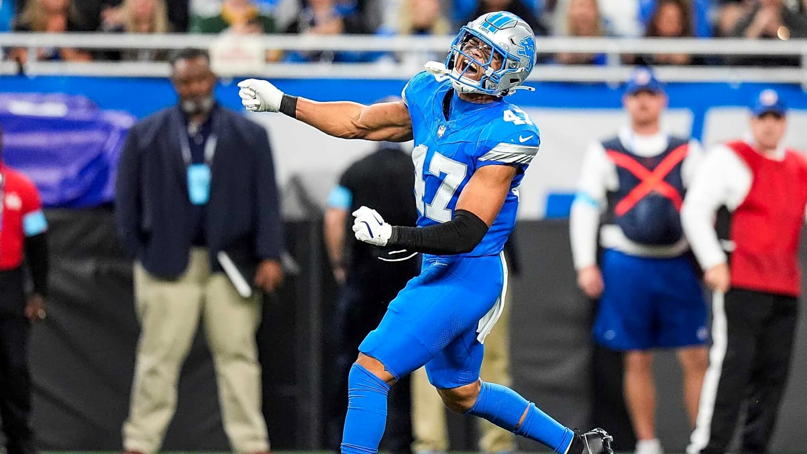 Lions LB Ezekiel Turner May Have Suffered Torn Achilles