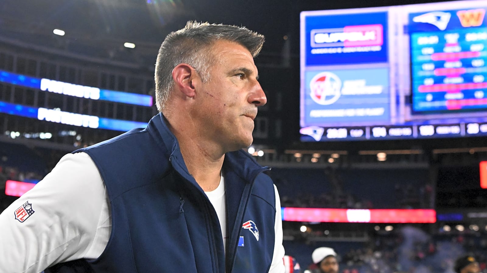 Mike Vrabel has confrontation with Patriots reporter