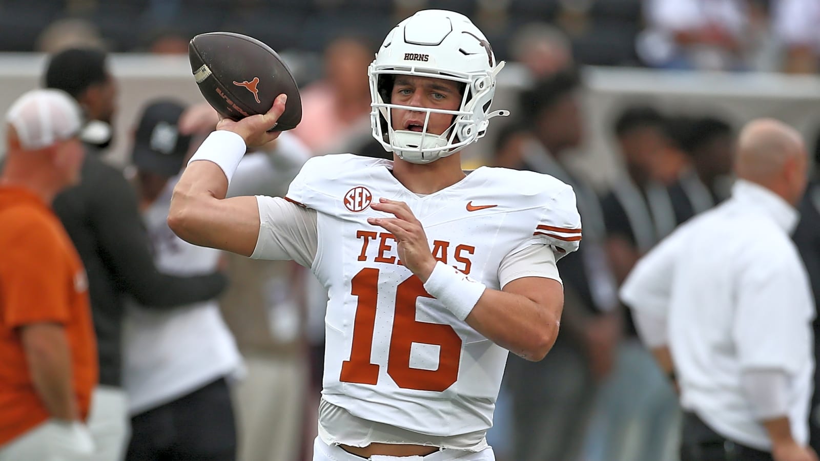 Texas Longhorns Storm Back To Defeat the Mississippi State Bulldogs