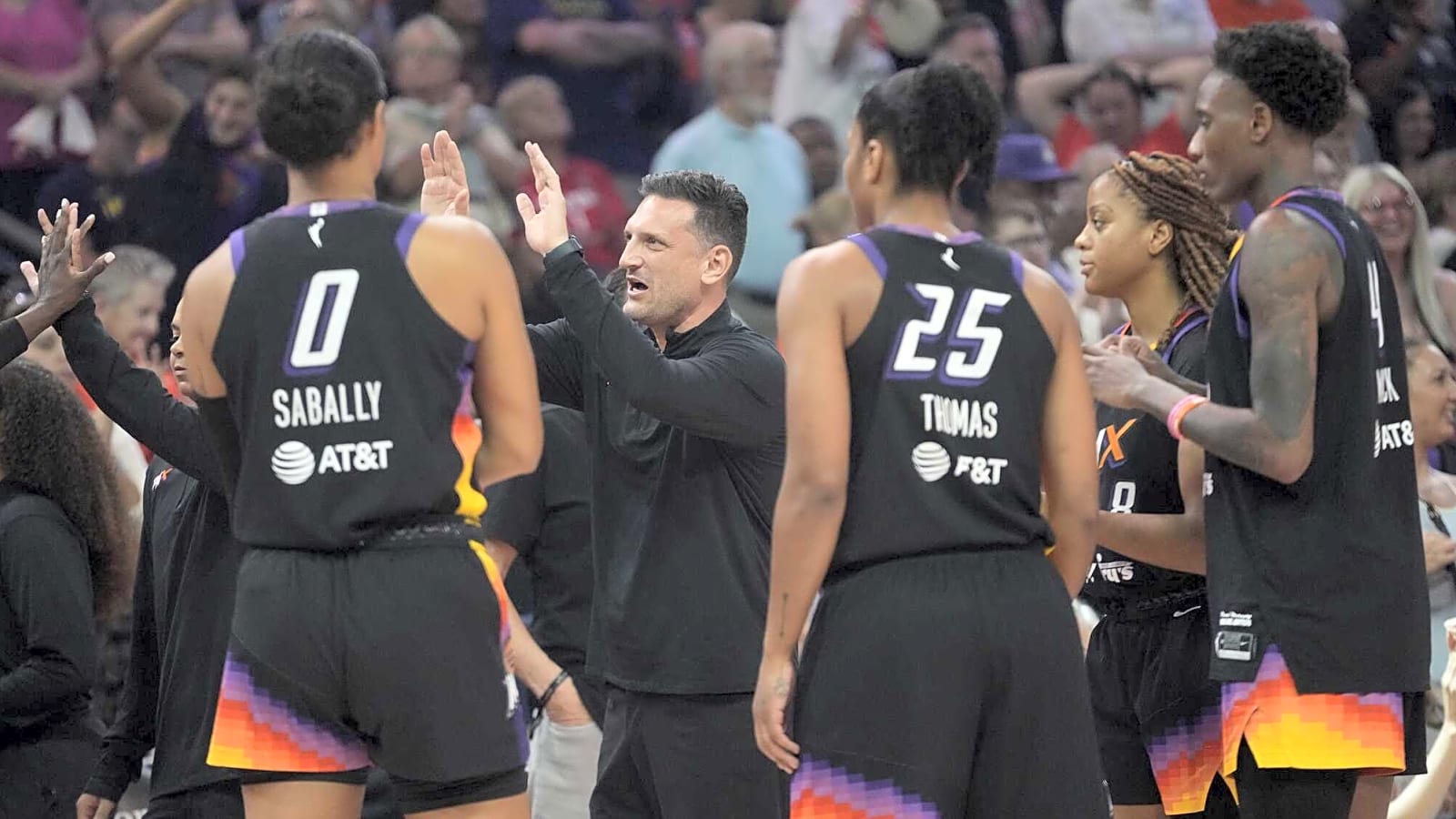 Phoenix Mercury win fifth straight against Fever, staying focused on themselves